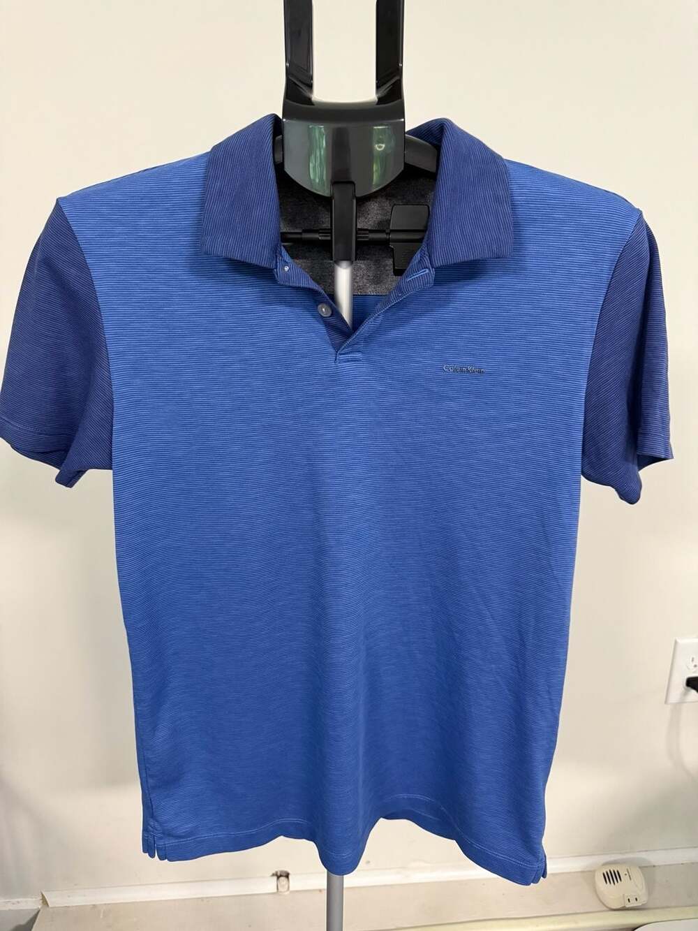 Calvin Klein Men's Slim Fit Liquid Cotton Short Sleeve Polo Shirt
